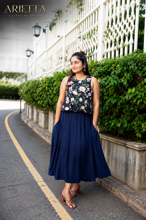 Arietta Bloom Noir Embroidery Dress